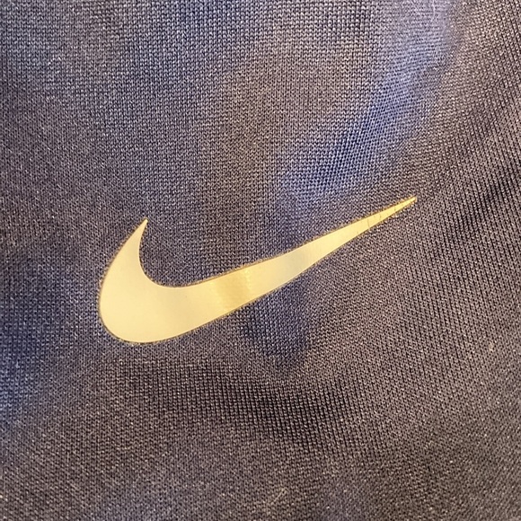 Nike Dril-Fit Hoodie - Picture 3 of 5
